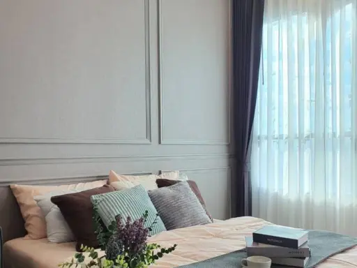 Rent knightsbridge collage ramkhamhaeng decorated in English style. have pool view Interested in booking quickly images