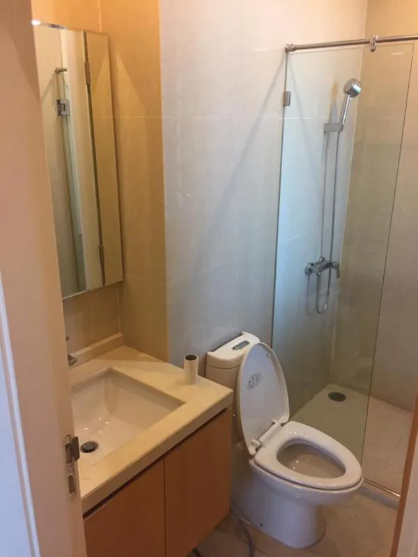 It has arrived. Rare 2 bed room. Condo for rent. Wind Ratchayothin. Very beautiful decoration. Full of built-in. It can really live and live.