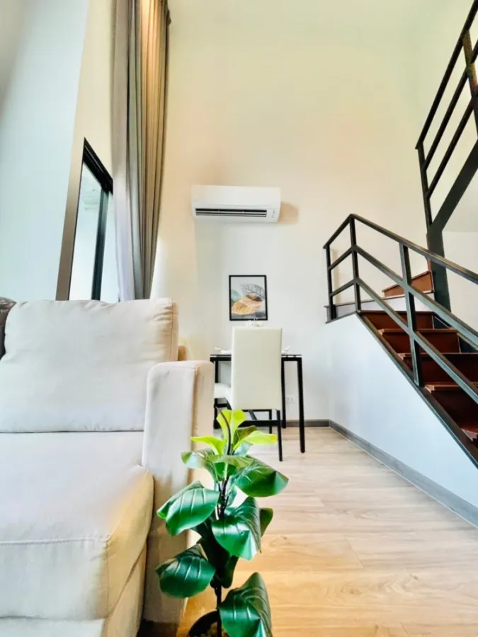 For sale, for rent!! Condo The Collection Ratchada 32, duplex style room, excellent furniture, minimalist, mini-heart, book now!!