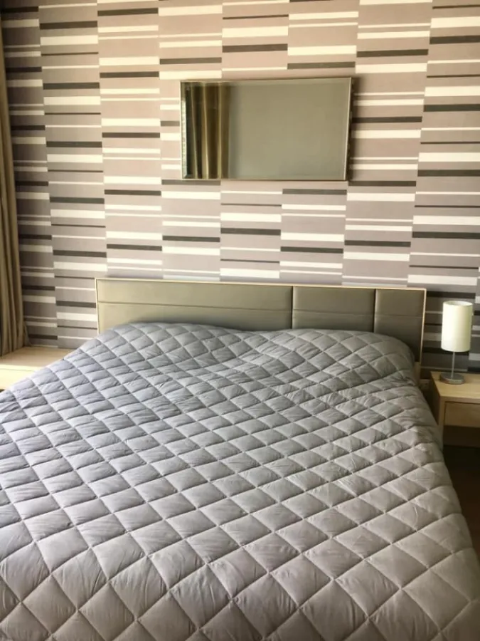 For rent The Address Chidlom, very spacious room, fully furnished, very good view, very good atmosphere Who has been certified Finver