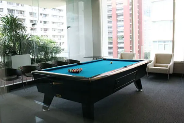 Condo for sale or rent, Q Langsuan, 2 bedrooms on the highest floor in the building, good view, no buildings blocking it, don't wait.
