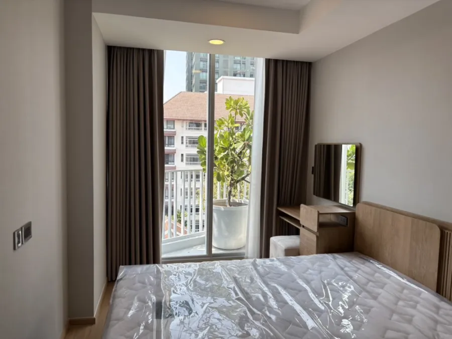 🎨🏙️ For Rent: Chewathai Residence Thonglor | Brand new, spacious, comfortable room in the heart of Thonglor! 🏙️🎨