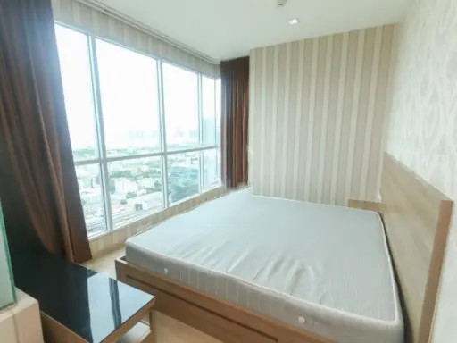 Sell Rhythm Phahon-Ari, new room, first hand, high floor, very beautiful view, no building blocking, good atmosphere, interested urgently