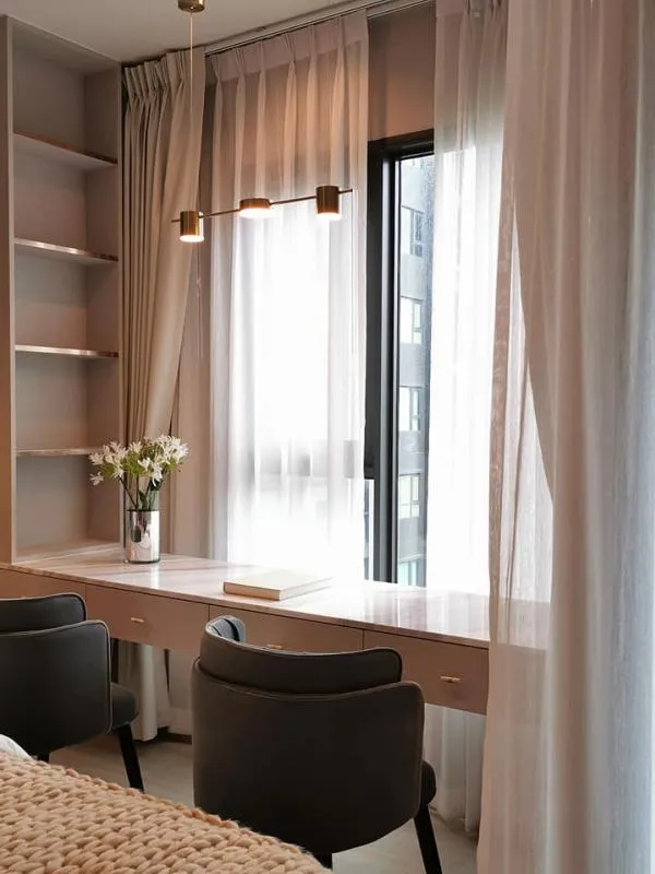 Condo for rent, Life One Wireless, studio room, beautiful decoration, looks very expensive, a lot of furniture A lot of space is not uncomfortable. Good location, easy to travel, urgently book.