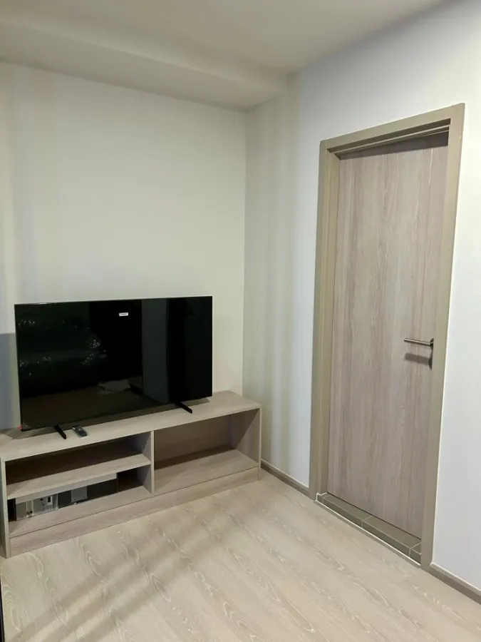 For rent: dcondo Shine Rangsit. Nice room, fully furnished with appliances. Book now! Don't miss out!