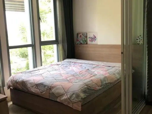 For rent!! Condo Monique Sukhumvit 64, 4th floor, Building B. Beautiful and inviting room. Fully furnished. Ready to move in. Don't miss out!!