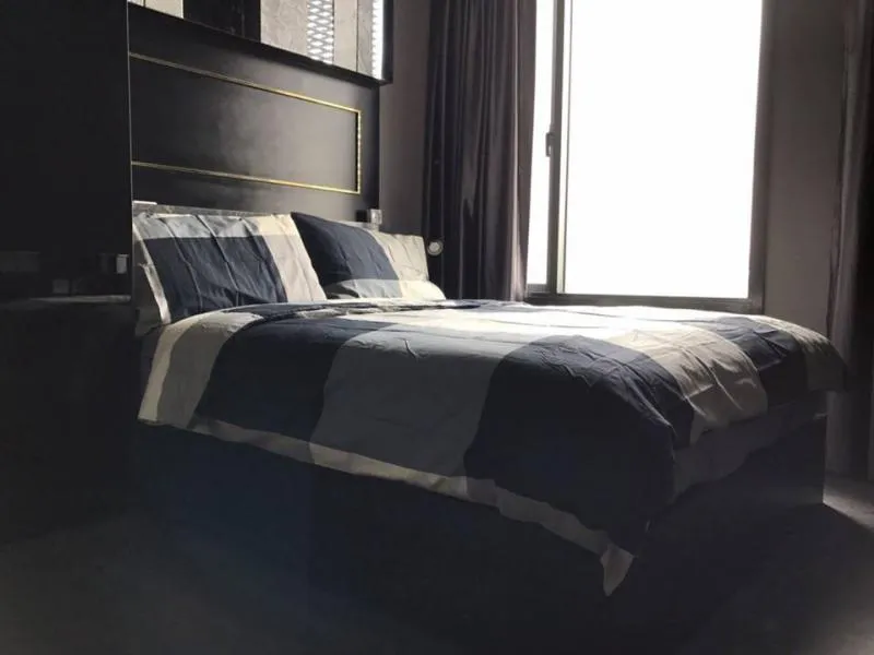 Condo for rent, Edge by Sansiri, Sukhumvit 23, high floor, beautiful view, close to the train, reasonable price, hurry !!
