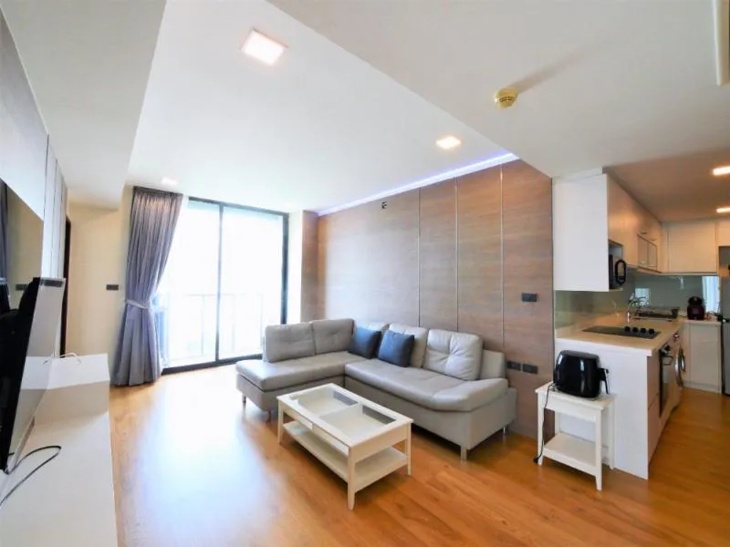 ให้เช่า คอนโด ดิ แอลโคฟ ทองหล่อ 10 ใกล้ BTS ทองหล่อ เฟอร์นิเจอร์ครบ ห้ามพลาด