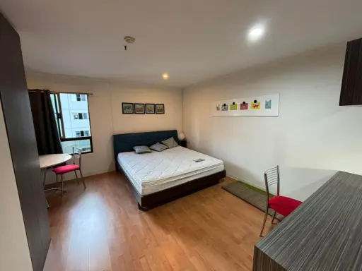For rent, Lumpini Ville Sukhumvit 77, 7th floor, spacious room, very well proportioned, fully furnished, finished in one place, urgent.