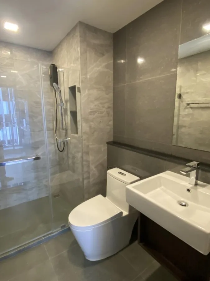 For rent: Quintara Phum Sukhumvit 39, 7th floor, spacious room, well-proportioned, with amenities. Good like this, book now.