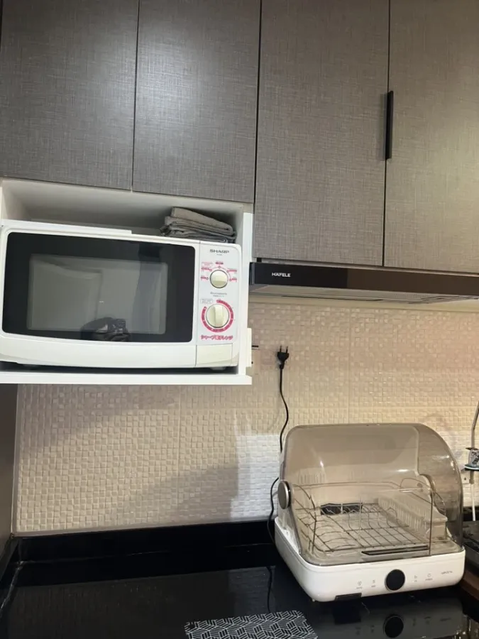 For rent or sale: Grand Park View Asoke, spacious room, fully furnished, nice to live in. If interested, hurry and reserve now. Don't miss out.