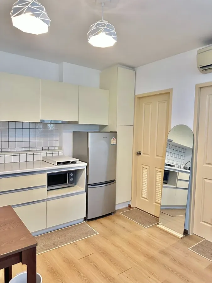Condo for rent, SYM Vipha Ladphrao, nice room, fully furnished, appliances included, closed kitchen, well-built in, move in now!