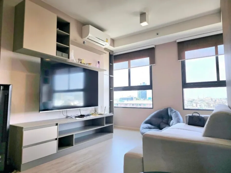 ขาย Ideo Sathorn-Wongwian Yai ชั้น 8 รูปแบบ 2 นอน แต่งครบ จองเลย อย่ารอช้า