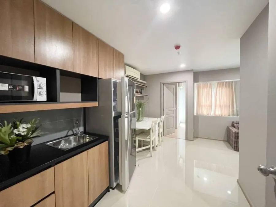 Condo for rent, Rich Park @ Chao Phraya, nice room, spacious size, fully furnished, good price, drag your luggage in.