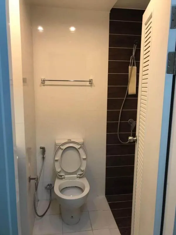 Urgent sale, a space condo with Bangna, good location room, beautiful decoration, full build, close to the mall,
