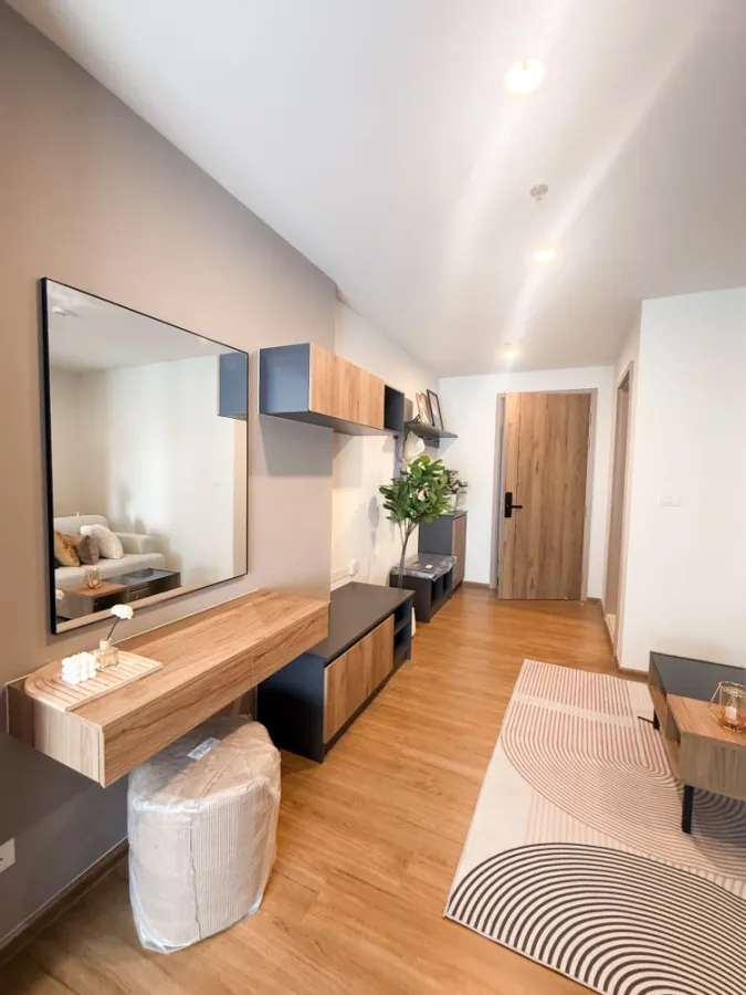 For rent: The Line Vibe, beautifully decorated unit on the 28th floor with stunning city views from the balcony. Fully furnished with appliances. Book