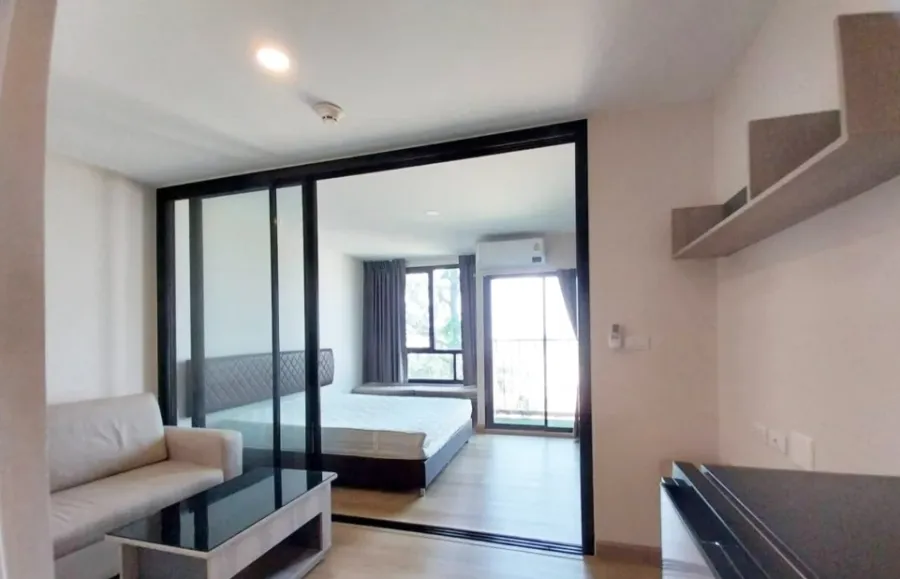 For rent: The Indeed Condo Amata, 5th floor, partitioned room, fully furnished, reserve now!