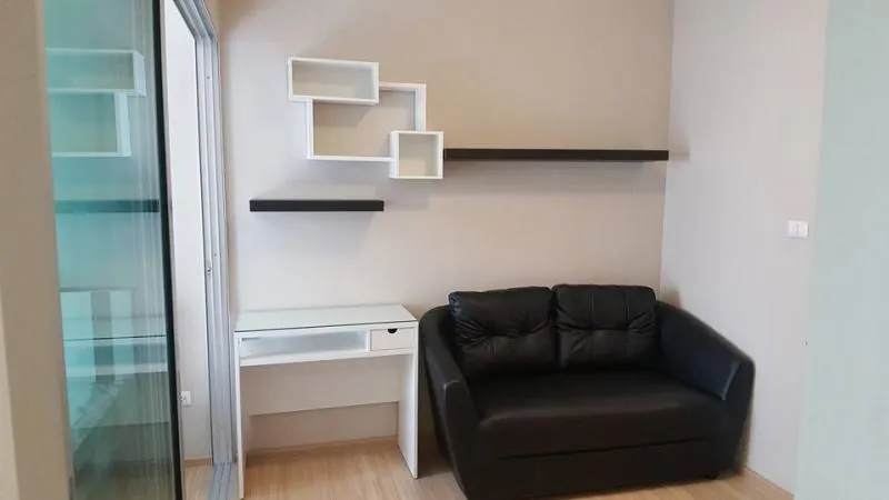 For anyone looking for a beautiful room, fully furnished, this room must be Plum condo Chaengwattana Station Phase 2