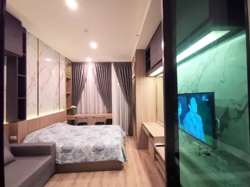 For rent Knightsbridge Collage Ramkhamhaeng. The room is decorated very beautiful. Furniture, appliances, complete urgently images