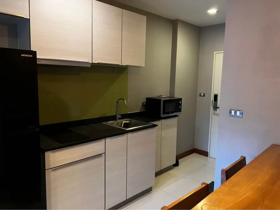 For sale or rent: Tree Condo Ekkamai (Sukhumvit 40), 1 bedroom, 1 bathroom, with bathtub, just come and move in.