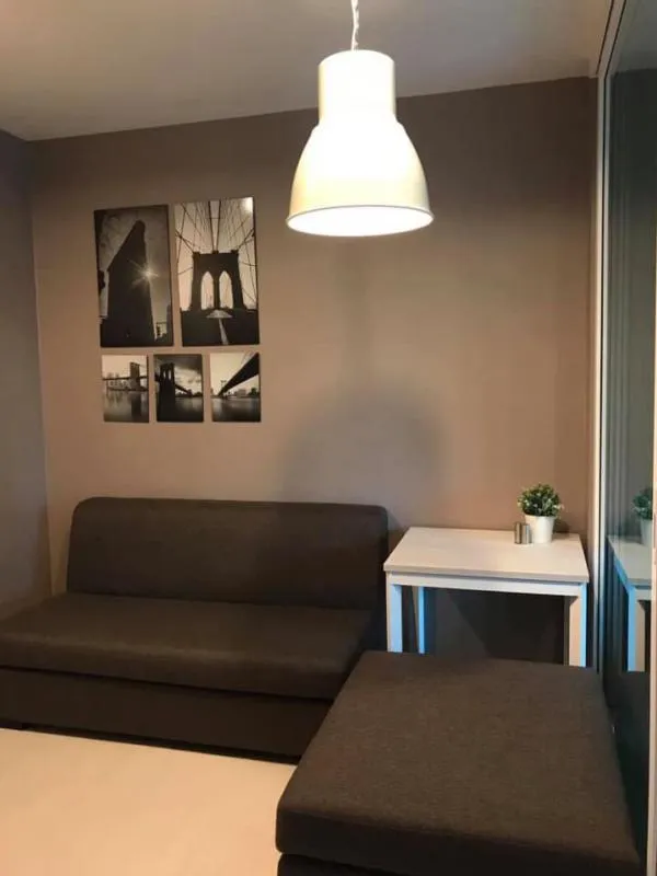 Sale/Rent Urgent!! Condo Aspire Erawan, size 30 sq.m., pool view, separate kitchen, first come first served.