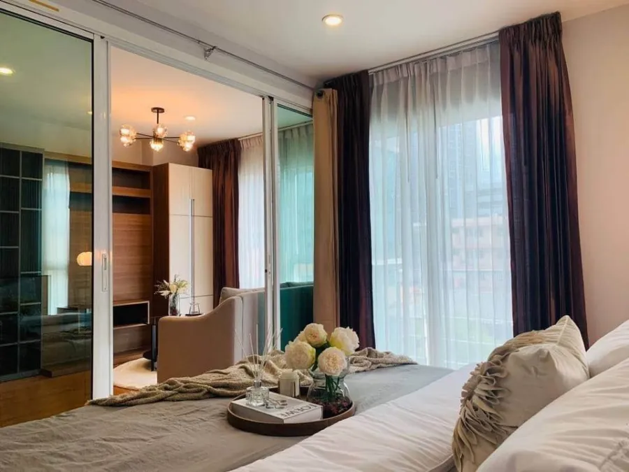 Condo for sale, Tourmaline (Gold), Sathorn-Taksin, 4th floor, open and comfortable view. The room is beautifully decorated. Book now, very worthwhile.