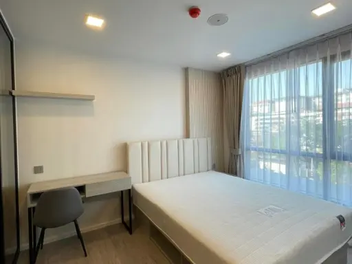 For rent, Cave Eva, 3rd floor, outside view, special type room, walk in closet, fully furnished, ready to move in immediately, book now.
