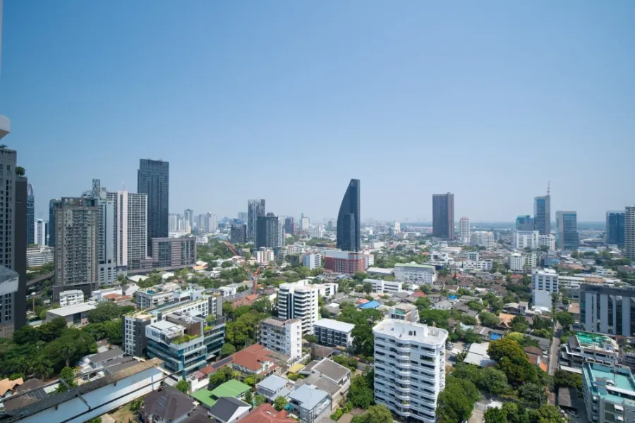 For rent or sale: The Waterford Diamond Sukhumvit 30/1, very high floor, city view, spacious area, hurry and reserve now.