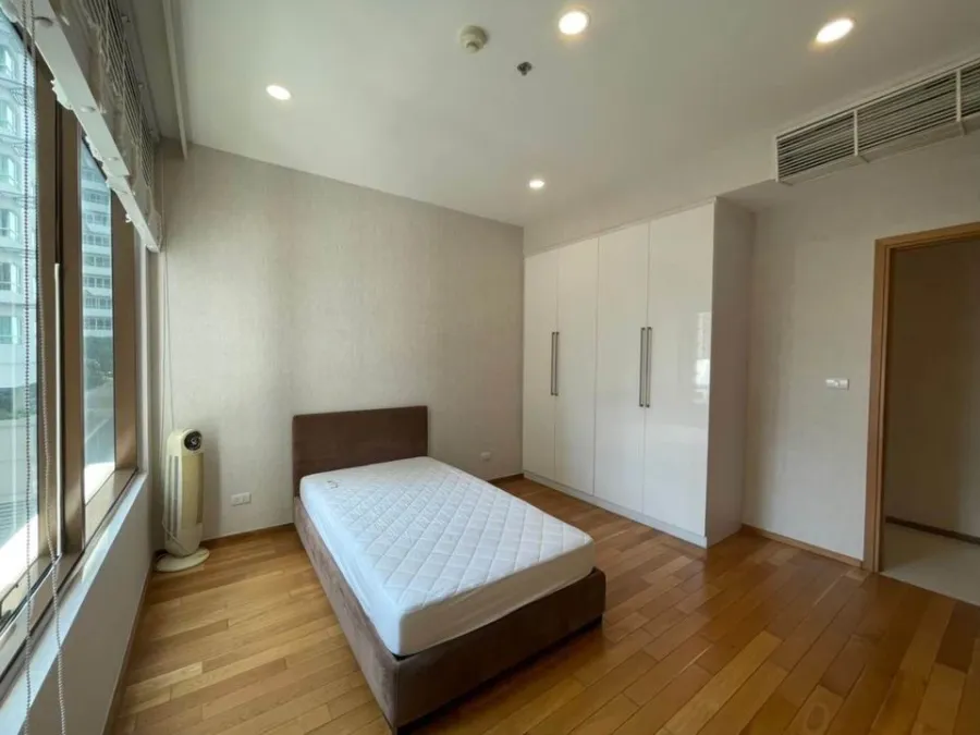 ขาย The Emporio Place 3 ห้องนอน 3 ห้องน้ำ มีอ่างอาบน้ำส่วนตัวสุดๆ วิวสวน จองเลย