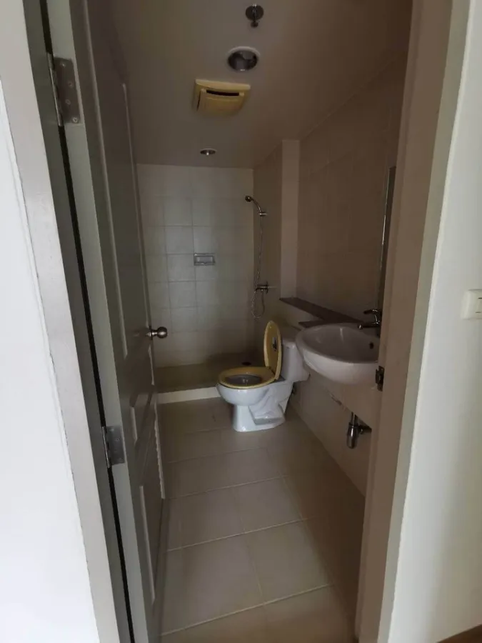 For sale: Resort Ta Yen Akat, large room, 3 bedrooms, poolside atmosphere, suitable for family living, urgent