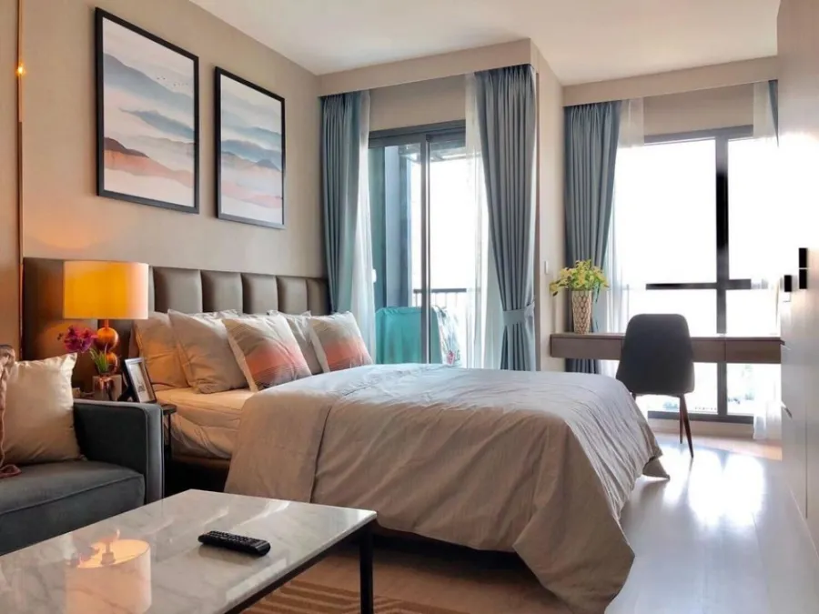 Condo for rent, Rhythm Rangnam, 24th floor, beautiful room, well decorated. Guaranteed to be the most satisfying. Book now. Don't wait.