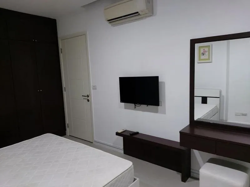 Sale Tc green condo Rama 9, nice room, good view, close to entertainment Suitable for investment or staying by yourself, it's worth !!!!