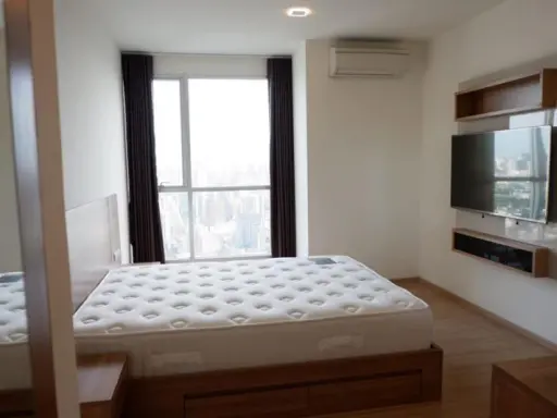 For rent Rhythm Phahon-Ari, beautiful room, very satisfying, good view, fully furnished, 1 bedroom, ready to move in. Book now, don't wait, hurry up.
