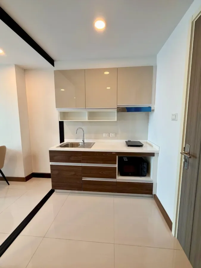 For rent: Supalai Premier Charoen Nakhon Penthouse with Chao Phraya River view. One of the best prices in the building.
