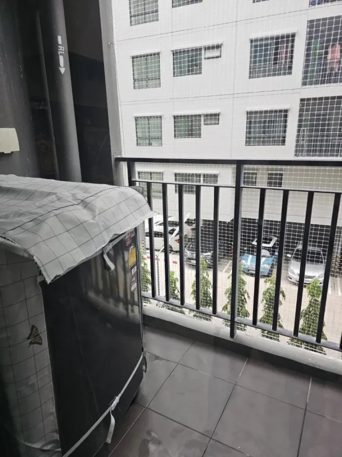 For sale: Greené Don Mueang-Songprapha, a quiet and comfortable building with convenient transportation. Ready to move in.