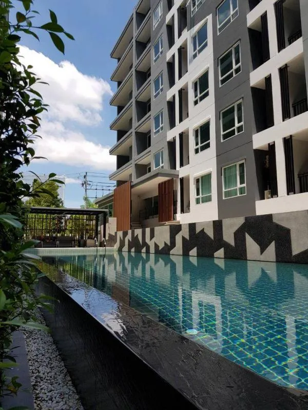 Urgent for rent !! Condo Regent Home Sukhumvit 81, beautiful room, 5th floor, near BTS, ready to move in. Don't wait.