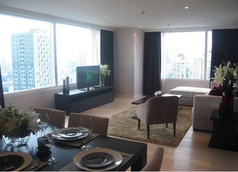 Rent Eight Thonglor Residences, spacious room, fully furnished, very pleasant, hurry