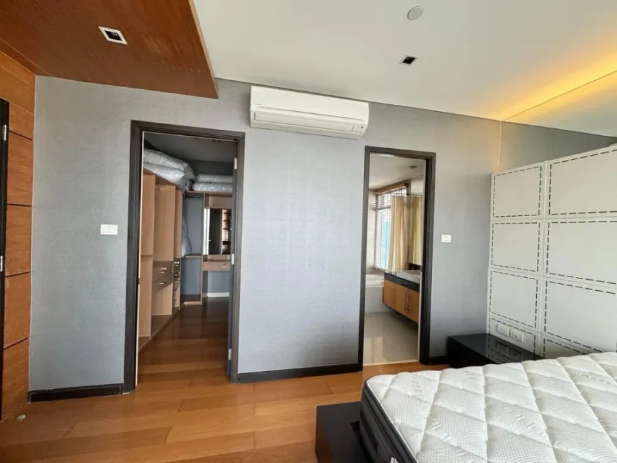 ขาย Fullerton Sukhumvit ชั้น 24 ห้องสวย ตกแต่งครบครัน สนใจเป็นเจ้าของ รีบจองเลย