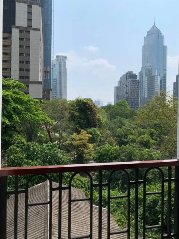 ให้เช่า คอนโด Na vara Residenc ชั้น 5 สงบเงียบ และ ความเป็นส่วนตัว วิวสวนไม่มี ตึกบัง จองเลย