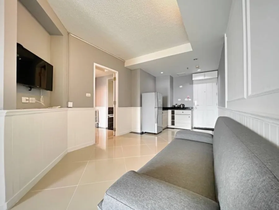 For rent!! Condo Waterford Sukhumvit 50, 6th floor, Building F, fully furnished. Ready to move in, book now!!