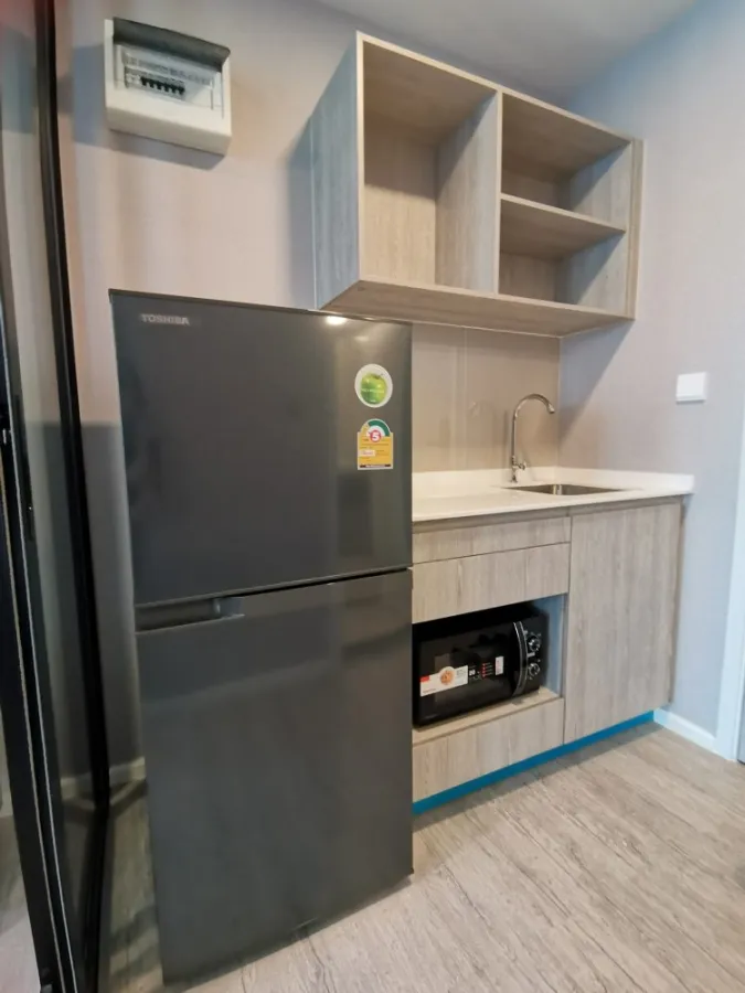 For rent, Kev Eva, 6th floor, new room, unboxed, fully decorated, can carry the bag and move in right away, book now, hurry up.