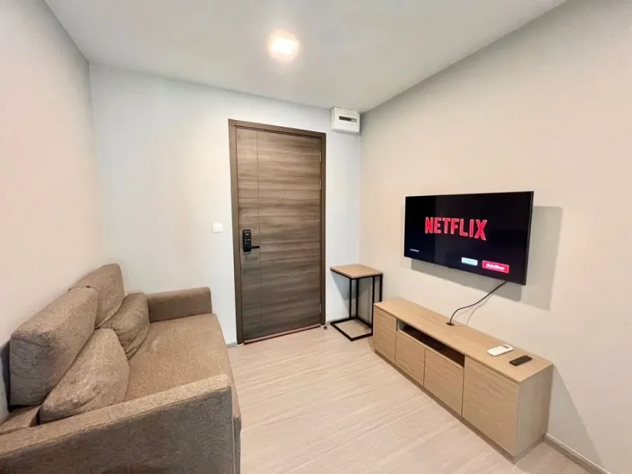 For rent: The Privacy S101, 5th floor, fully furnished, nice room, hurry and reserve now before it's gone.
