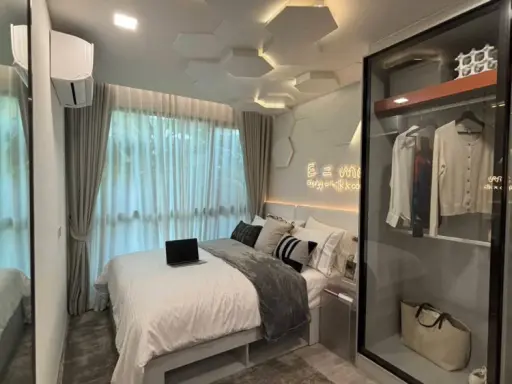 Selling down payment for Kave Luminous Bangmod, a lovely unit on the 8th floor in a prime location with convenient transportation. Book now!