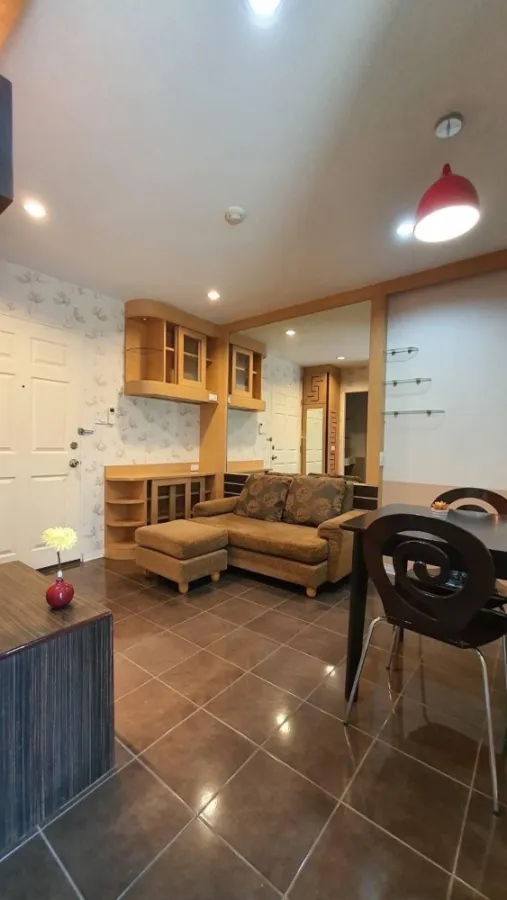 For rent, Lumpini Town Bodindecha-Ramkhamhaeng, beautiful room, nice decoration Plus the best price. Book now. Don't wait.