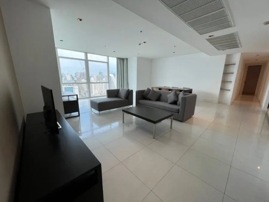 ให้เช่า Athenee Residence ห้องชั้นสูงพร้อมอยู่ เฟอร์พร้อม ห้องกว้างขวางจองเลย
