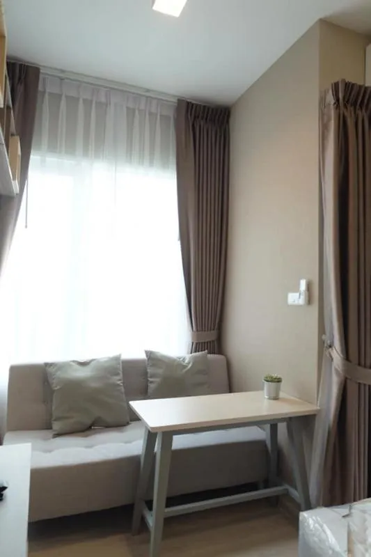 Let's come. Cool room that has it all. Come alone with enough rent, Chapter One, Eco, Ratchada, Huay Kwang, don't miss it!!