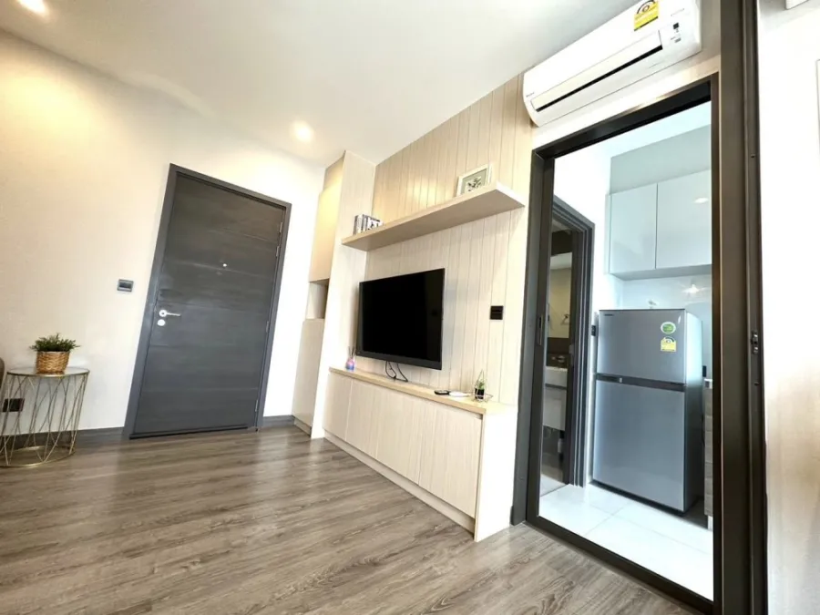 Sell/rent Urbano rajavithi, fully furnished, beautifully decorated, great view, don't tell anyone. Must be reserved!!