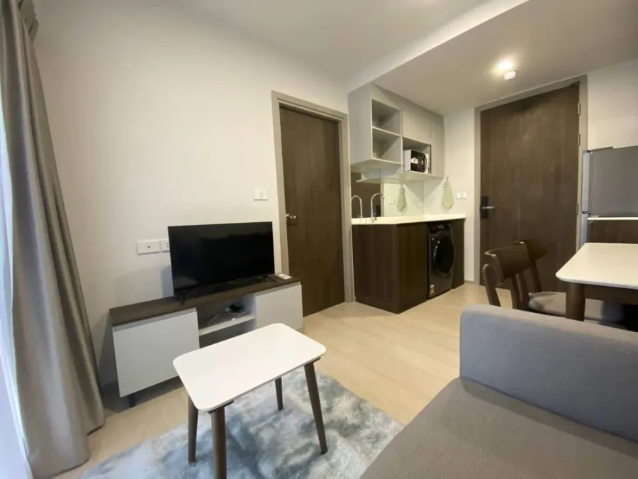 For rent: New Cross Kookot Station, 3rd floor, fully furnished. Interested? Hurry and book now. Don't miss out!