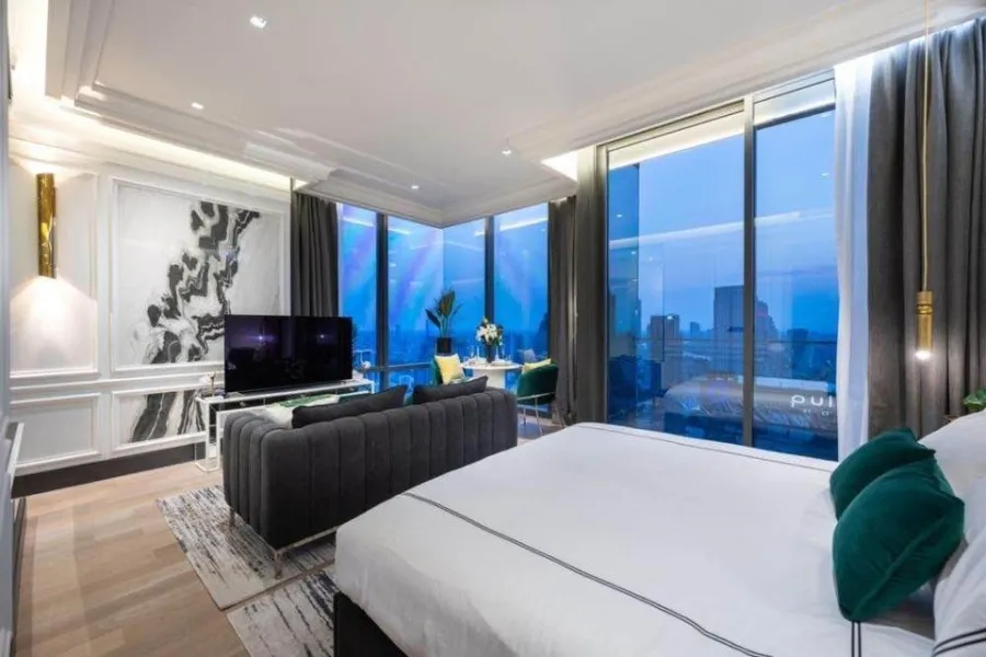 Condo for rent, Ashton Silom, decorated in Art Deco style, fully furnished, high floor, south and west views.