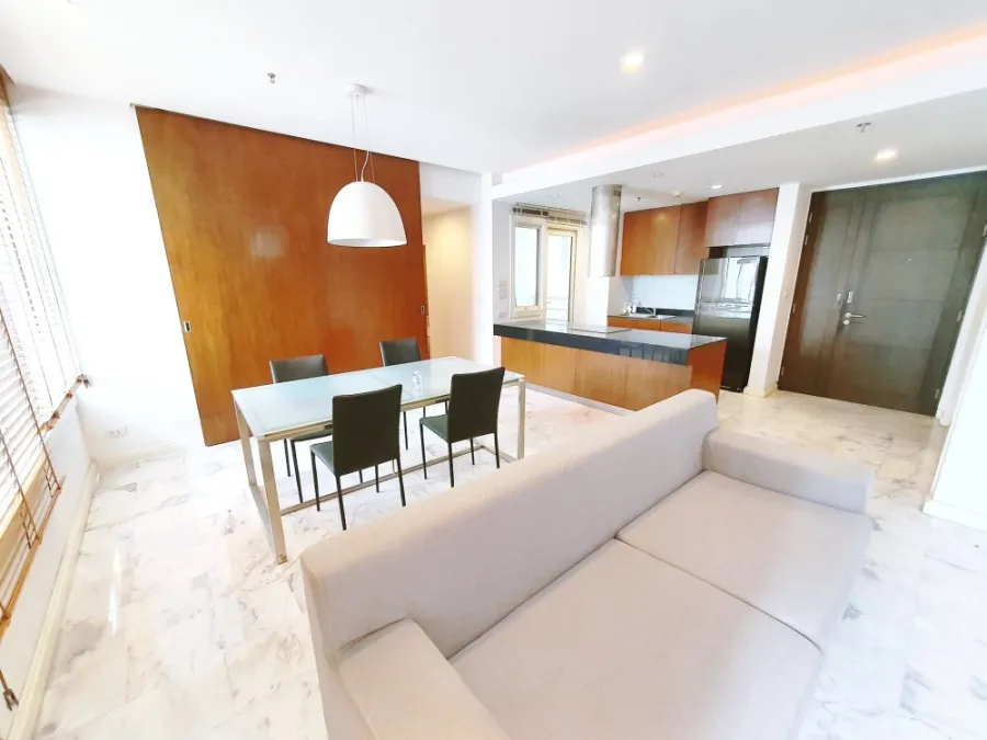 ขาย คอนโด Siri Residence สุขุมวิท 24 2 ห้องนอน เป็นสัดส่วน ขนาดกว้าง ชั้นสูงวิวสวย รีบจองเลย
